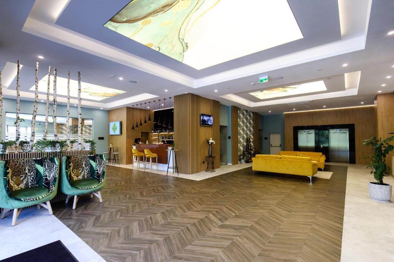 Grand View Hotel & Suites Copou Яш Екстериор снимка