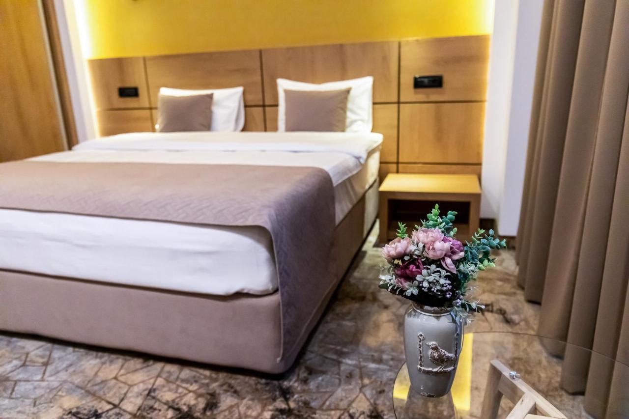 Grand View Hotel & Suites Copou Яш Екстериор снимка