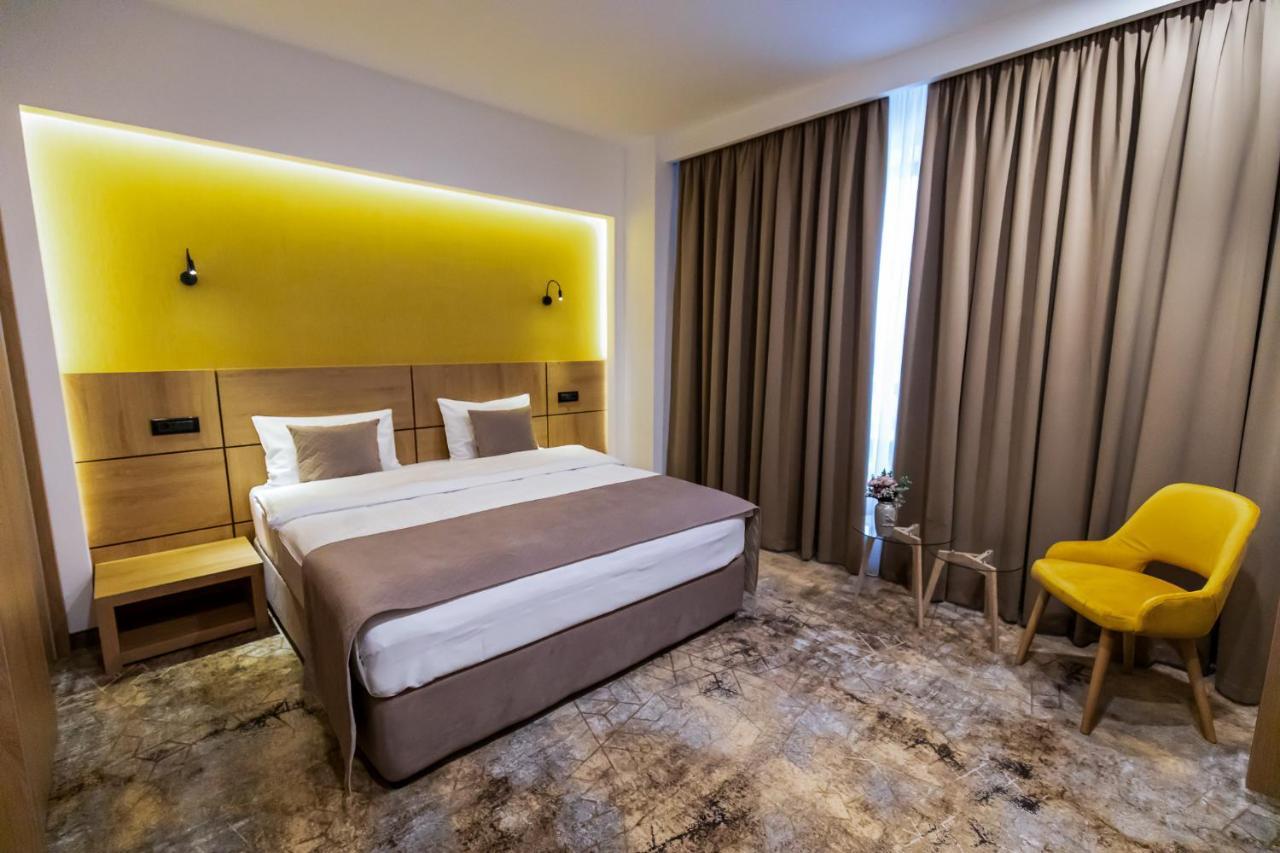 Grand View Hotel & Suites Copou Яш Екстериор снимка