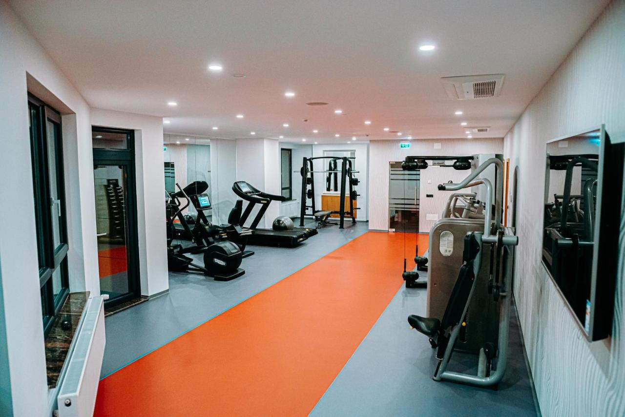 Grand View Hotel & Suites Copou Яш Екстериор снимка